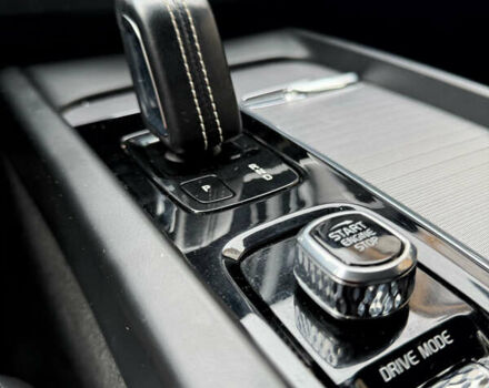 Білий Вольво ХС60, об'ємом двигуна 1.97 л та пробігом 192 тис. км за 31000 $, фото 2 на Automoto.ua