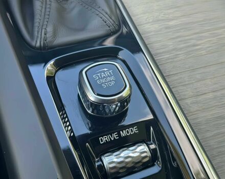 Белый Вольво ХС60, объемом двигателя 2 л и пробегом 46 тыс. км за 8800 $, фото 12 на Automoto.ua