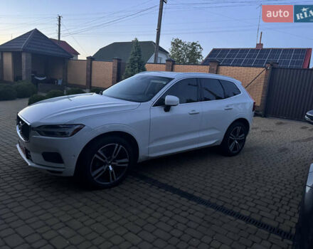 Белый Вольво ХС60, объемом двигателя 2 л и пробегом 207 тыс. км за 21700 $, фото 1 на Automoto.ua