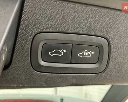 Белый Вольво ХС60, объемом двигателя 1.97 л и пробегом 203 тыс. км за 33750 $, фото 14 на Automoto.ua