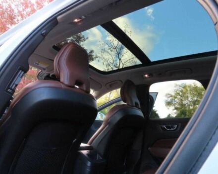 Белый Вольво ХС60, объемом двигателя 2 л и пробегом 48 тыс. км за 14700 $, фото 12 на Automoto.ua