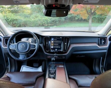 Белый Вольво ХС60, объемом двигателя 2 л и пробегом 47 тыс. км за 6000 $, фото 6 на Automoto.ua