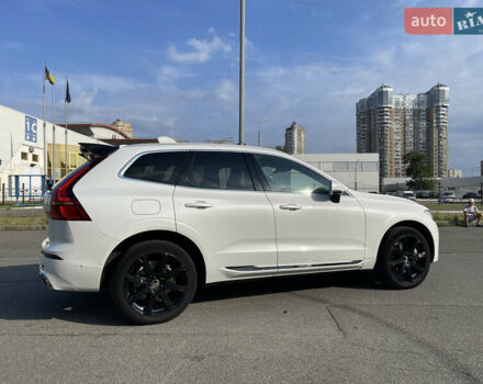 Белый Вольво ХС60, объемом двигателя 1.97 л и пробегом 42 тыс. км за 44500 $, фото 3 на Automoto.ua