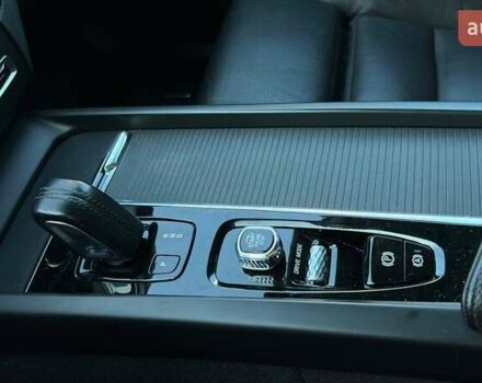 Белый Вольво ХС60, объемом двигателя 1.97 л и пробегом 192 тыс. км за 33000 $, фото 17 на Automoto.ua