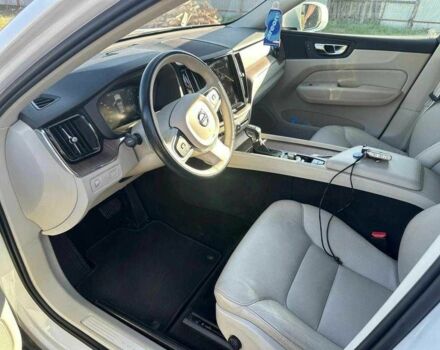 Белый Вольво ХС60, объемом двигателя 0 л и пробегом 84 тыс. км за 14700 $, фото 2 на Automoto.ua