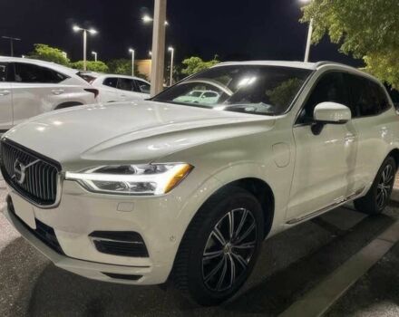 Белый Вольво ХС60, объемом двигателя 2 л и пробегом 32 тыс. км за 25000 $, фото 2 на Automoto.ua