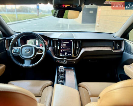 Белый Вольво ХС60, объемом двигателя 1.97 л и пробегом 155 тыс. км за 36000 $, фото 10 на Automoto.ua