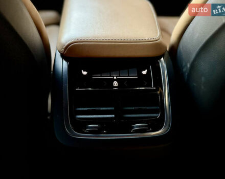 Белый Вольво ХС60, объемом двигателя 1.97 л и пробегом 155 тыс. км за 36000 $, фото 19 на Automoto.ua