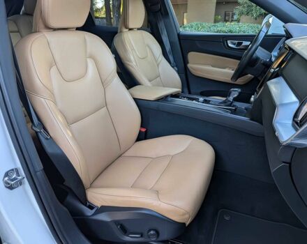 Белый Вольво ХС60, объемом двигателя 2 л и пробегом 44 тыс. км за 14000 $, фото 12 на Automoto.ua