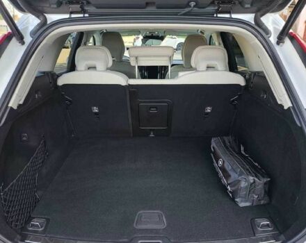 Вольво ХС60 2020 в Киеве на Automoto.ua Белый Вольво ХС60, объемом двигателя 0 л и пробегом 69 тыс. км за 16800 $, фото 15 на Automoto.ua