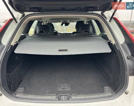 Білий Вольво ХС60, об'ємом двигуна 0 л та пробігом 101 тис. км за 31422 $, фото 5 на Automoto.ua