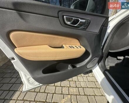 Белый Вольво ХС60, объемом двигателя 1.97 л и пробегом 96 тыс. км за 25500 $, фото 21 на Automoto.ua