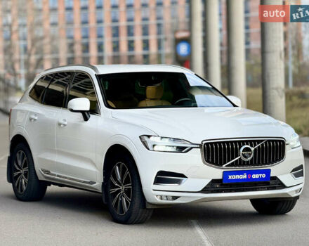 Белый Вольво ХС60, объемом двигателя 1.97 л и пробегом 155 тыс. км за 36000 $, фото 2 на Automoto.ua