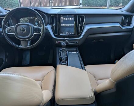 Білий Вольво ХС60, об'ємом двигуна 2 л та пробігом 33 тис. км за 16000 $, фото 9 на Automoto.ua