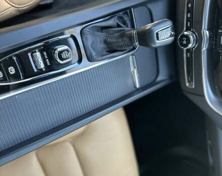 Белый Вольво ХС60, объемом двигателя 1.97 л и пробегом 96 тыс. км за 25500 $, фото 23 на Automoto.ua