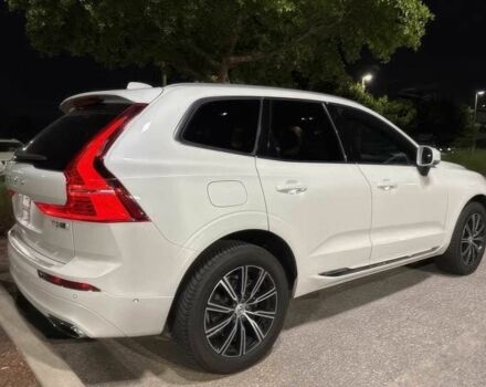 Белый Вольво ХС60, объемом двигателя 2 л и пробегом 32 тыс. км за 25000 $, фото 4 на Automoto.ua