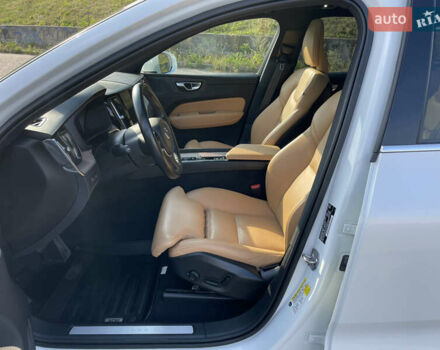 Белый Вольво ХС60, объемом двигателя 1.97 л и пробегом 42 тыс. км за 44500 $, фото 13 на Automoto.ua