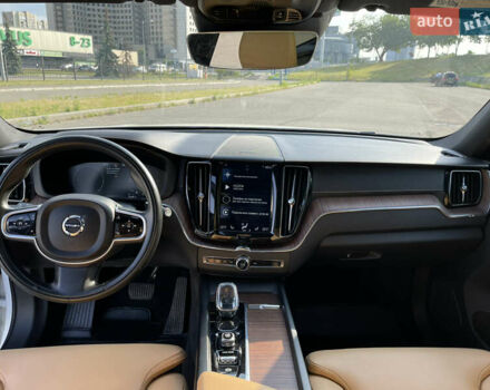 Белый Вольво ХС60, объемом двигателя 1.97 л и пробегом 42 тыс. км за 44500 $, фото 16 на Automoto.ua