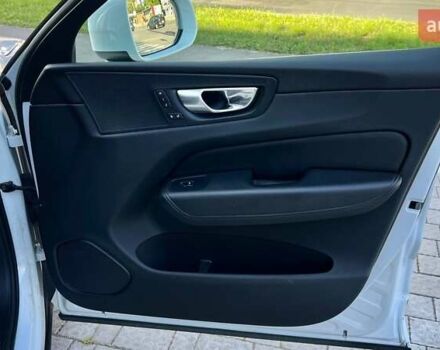 Белый Вольво ХС60, объемом двигателя 1.97 л и пробегом 192 тыс. км за 33000 $, фото 37 на Automoto.ua