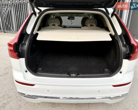 Вольво ХС60 2021 в Киеве на Automoto.ua Белый Вольво ХС60, объемом двигателя 2 л и пробегом 114 тыс. км за 48500 $, фото 43 на Automoto.ua