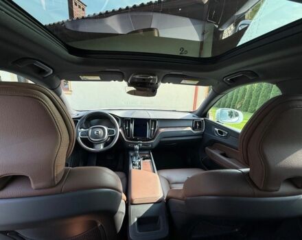 Білий Вольво ХС60, об'ємом двигуна 2 л та пробігом 63 тис. км за 25999 $, фото 5 на Automoto.ua