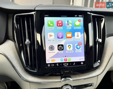 Вольво ХС60 2021 в Киеве на Automoto.ua Белый Вольво ХС60, объемом двигателя 2 л и пробегом 114 тыс. км за 48500 $, фото 3 на Automoto.ua