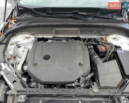 Белый Вольво ХС60, объемом двигателя 2 л и пробегом 85 тыс. км за 10900 $, фото 11 на Automoto.ua