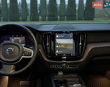 Білий Вольво ХС60, об'ємом двигуна 1.97 л та пробігом 68 тис. км за 33500 $, фото 12 на Automoto.ua