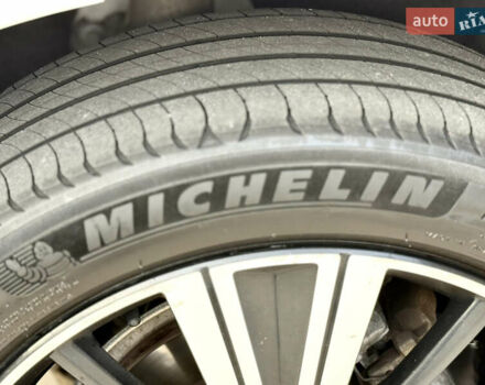 Вольво ХС60 2021 в Киеве на Automoto.ua Белый Вольво ХС60, объемом двигателя 2 л и пробегом 114 тыс. км за 48500 $, фото 17 на Automoto.ua