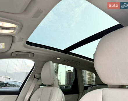 Вольво ХС60 2021 в Киеве на Automoto.ua Белый Вольво ХС60, объемом двигателя 2 л и пробегом 114 тыс. км за 48500 $, фото 55 на Automoto.ua