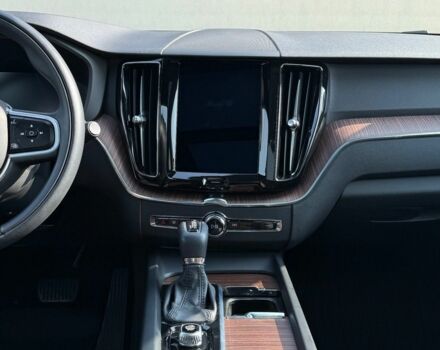 Білий Вольво ХС60, об'ємом двигуна 2 л та пробігом 63 тис. км за 25999 $, фото 10 на Automoto.ua