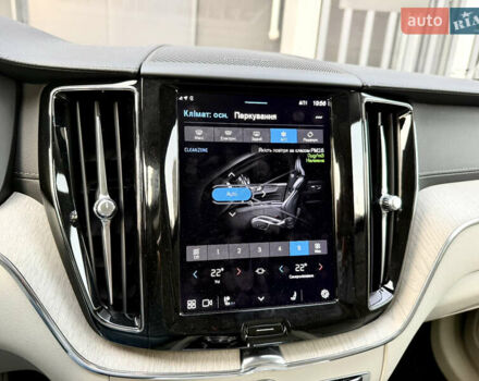 Вольво ХС60 2021 в Киеве на Automoto.ua Белый Вольво ХС60, объемом двигателя 2 л и пробегом 114 тыс. км за 48500 $, фото 36 на Automoto.ua