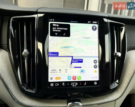 Вольво ХС60 2021 в Киеве на Automoto.ua Белый Вольво ХС60, объемом двигателя 2 л и пробегом 114 тыс. км за 48500 $, фото 35 на Automoto.ua