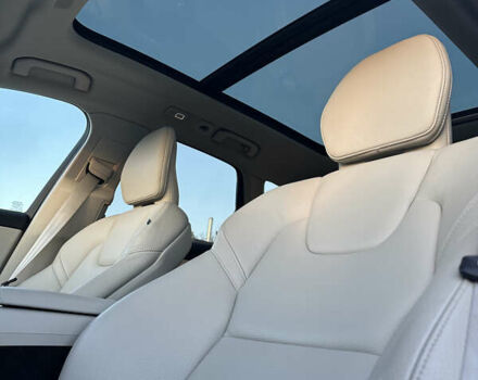 Білий Вольво ХС60, об'ємом двигуна 1.97 л та пробігом 31 тис. км за 35600 $, фото 32 на Automoto.ua