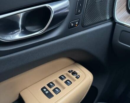 Белый Вольво ХС60, объемом двигателя 1.97 л и пробегом 64 тыс. км за 52000 $, фото 18 на Automoto.ua