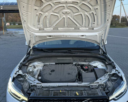 Білий Вольво ХС60, об'ємом двигуна 1.97 л та пробігом 31 тис. км за 35600 $, фото 74 на Automoto.ua