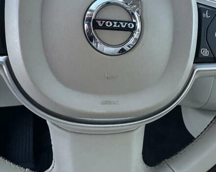 Білий Вольво ХС60, об'ємом двигуна 1.97 л та пробігом 31 тис. км за 35600 $, фото 64 на Automoto.ua