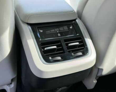 Білий Вольво ХС60, об'ємом двигуна 2 л та пробігом 29 тис. км за 26800 $, фото 10 на Automoto.ua