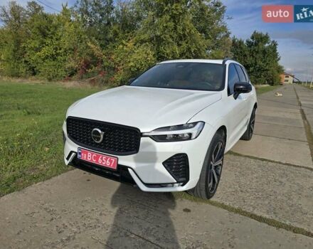 Белый Вольво ХС60, объемом двигателя 2 л и пробегом 31 тыс. км за 48500 $, фото 4 на Automoto.ua