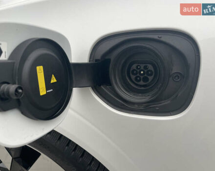 Белый Вольво ХС60, объемом двигателя 2 л и пробегом 15 тыс. км за 66000 $, фото 21 на Automoto.ua