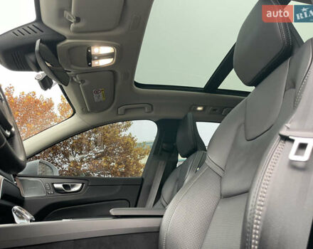 Белый Вольво ХС60, объемом двигателя 2 л и пробегом 15 тыс. км за 66000 $, фото 46 на Automoto.ua