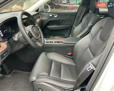 Белый Вольво ХС60, объемом двигателя 2 л и пробегом 15 тыс. км за 66000 $, фото 43 на Automoto.ua