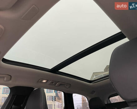 Белый Вольво ХС60, объемом двигателя 2 л и пробегом 15 тыс. км за 66000 $, фото 47 на Automoto.ua