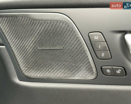 Белый Вольво ХС60, объемом двигателя 2 л и пробегом 15 тыс. км за 66000 $, фото 25 на Automoto.ua