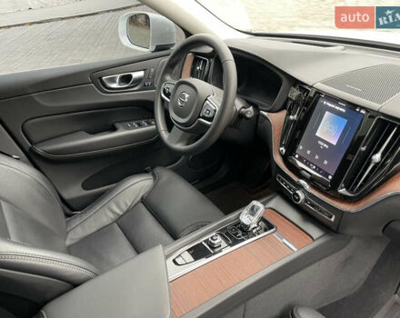 Белый Вольво ХС60, объемом двигателя 2 л и пробегом 15 тыс. км за 66000 $, фото 26 на Automoto.ua