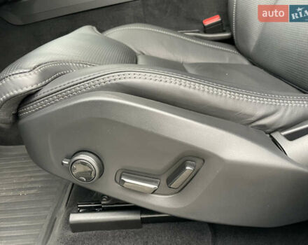 Белый Вольво ХС60, объемом двигателя 2 л и пробегом 15 тыс. км за 66000 $, фото 45 на Automoto.ua