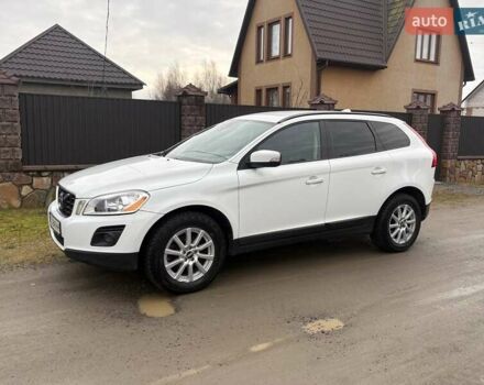 Білий Вольво ХС60, об'ємом двигуна 2.4 л та пробігом 297 тис. км за 12500 $, фото 1 на Automoto.ua