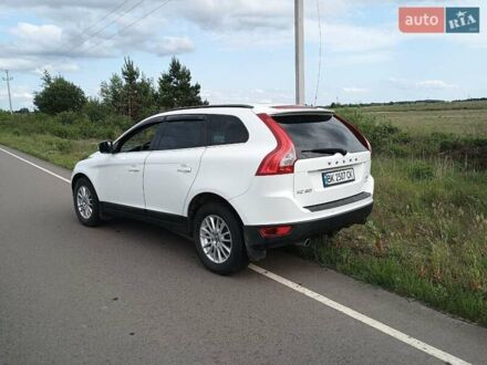 Вольво ХС60 2010 в Ровно на Automoto.ua Белый Вольво ХС60, объемом двигателя 2.4 л и пробегом 204 тыс. км за 15200 $, фото 1 на Automoto.ua