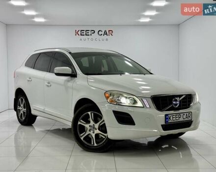 Белый Вольво ХС60, объемом двигателя 2.4 л и пробегом 160 тыс. км за 15900 $, фото 1 на Automoto.ua