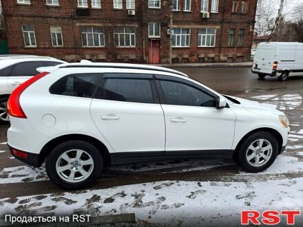 Вольво ХС60 2011 в Харькове на Automoto.ua Белый Вольво ХС60, объемом двигателя 2 л и пробегом 270 тыс. км за 10900 $, фото 1 на Automoto.ua